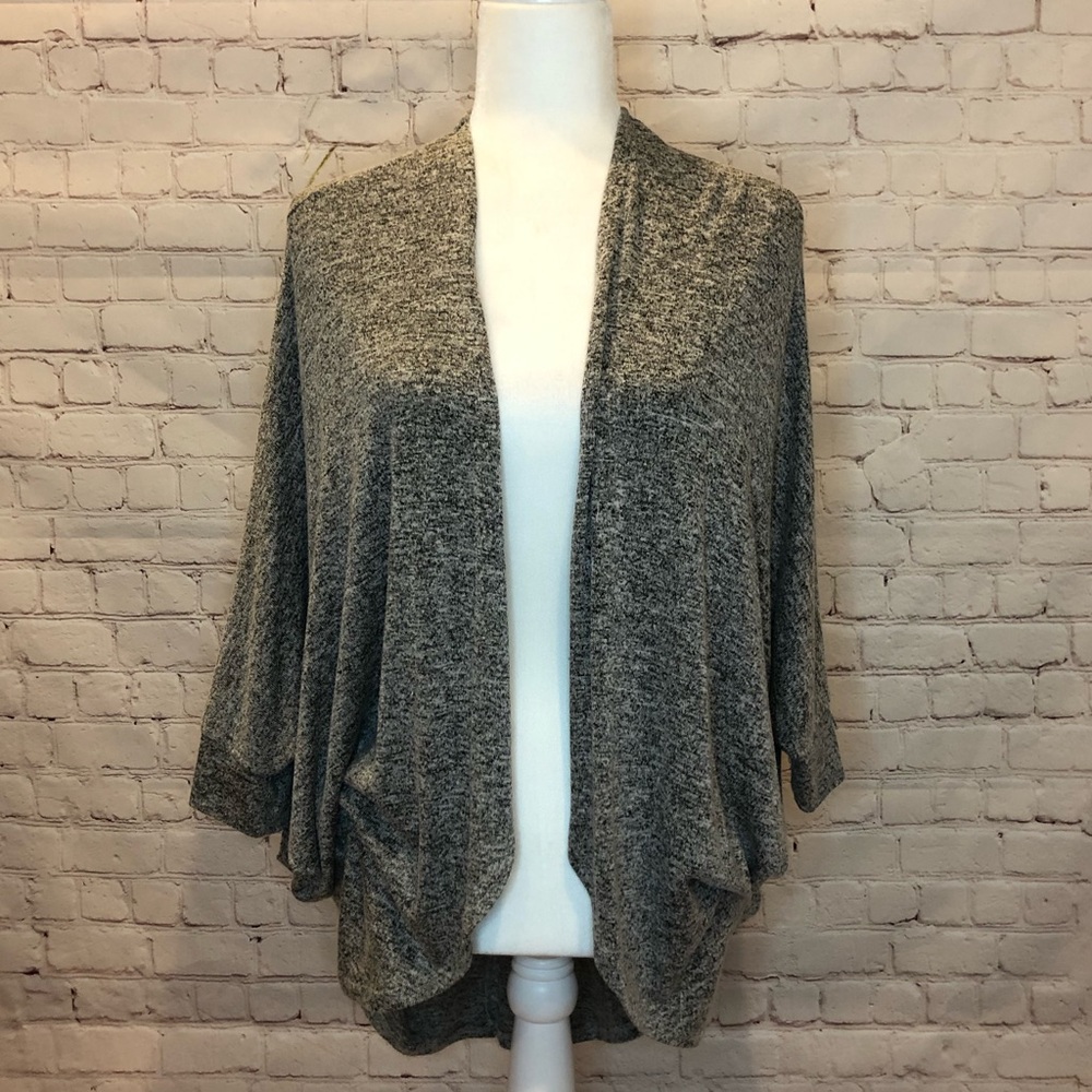 Painted Threads Gray Sweater Wrap/Shrug
